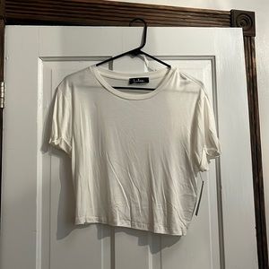 NWT Lulus xs cropped white tee with cuffed sleeves
